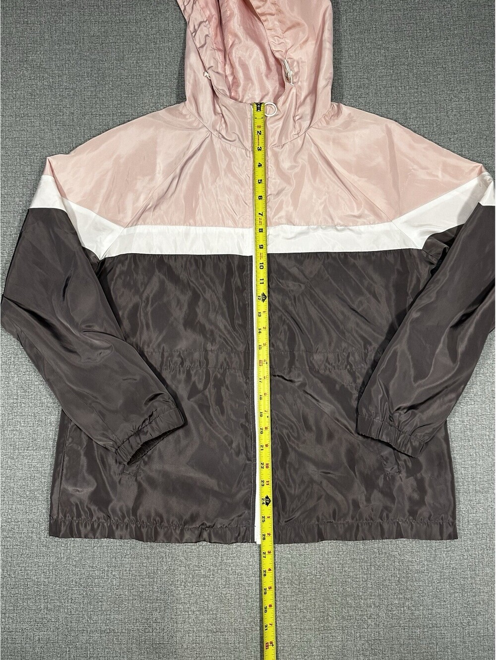 Maurices Colorblock Size M Windbreaker Jacket Pink White Gray Hooded Full Zip - Picture 14 of 14